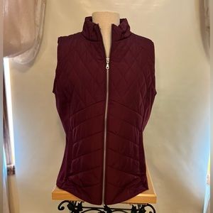 New with Tags! Gorgeous burgundy/ wine colored lightweight Maurices vest. XL